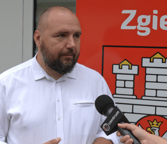 Zgierz bez obligacji, z nowym radnym i milionami z KPO. Rada Miasta wchodzi w gorącą jesień