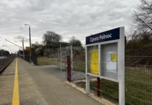 Mieszkańcy czekają na porządną osłonę na Zgierz Północ Wiata Przystankowa Zgierz Północ