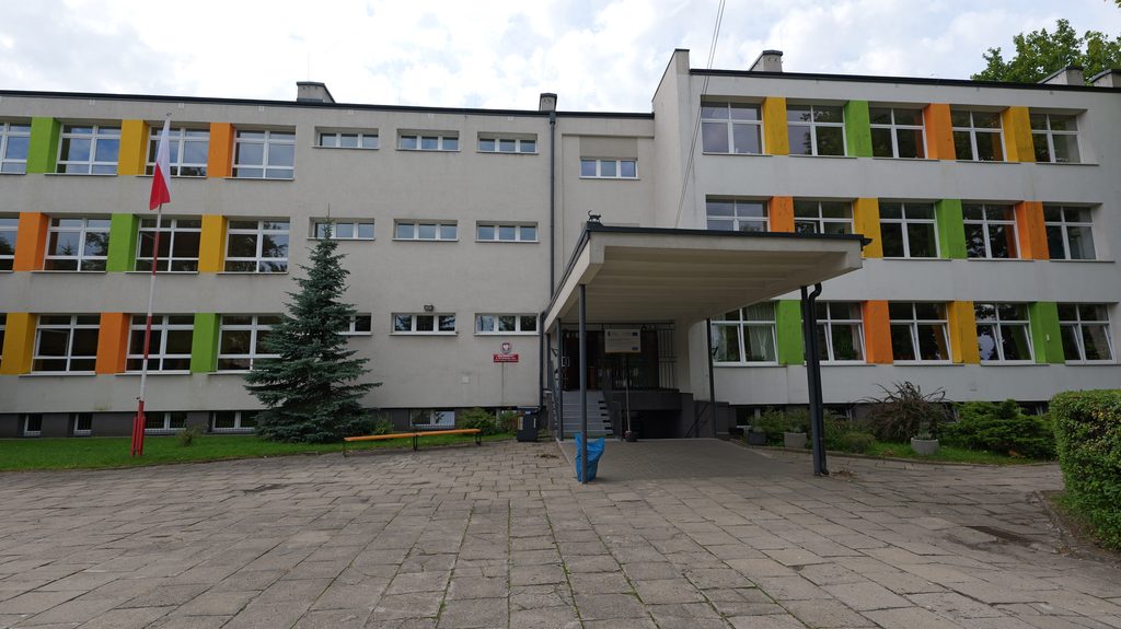 Szkoła Podstawowa nr 6 w Zgierzu.